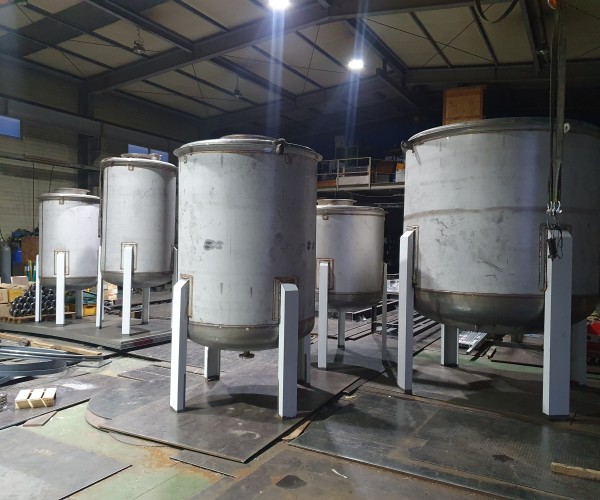 STORAGE TANK